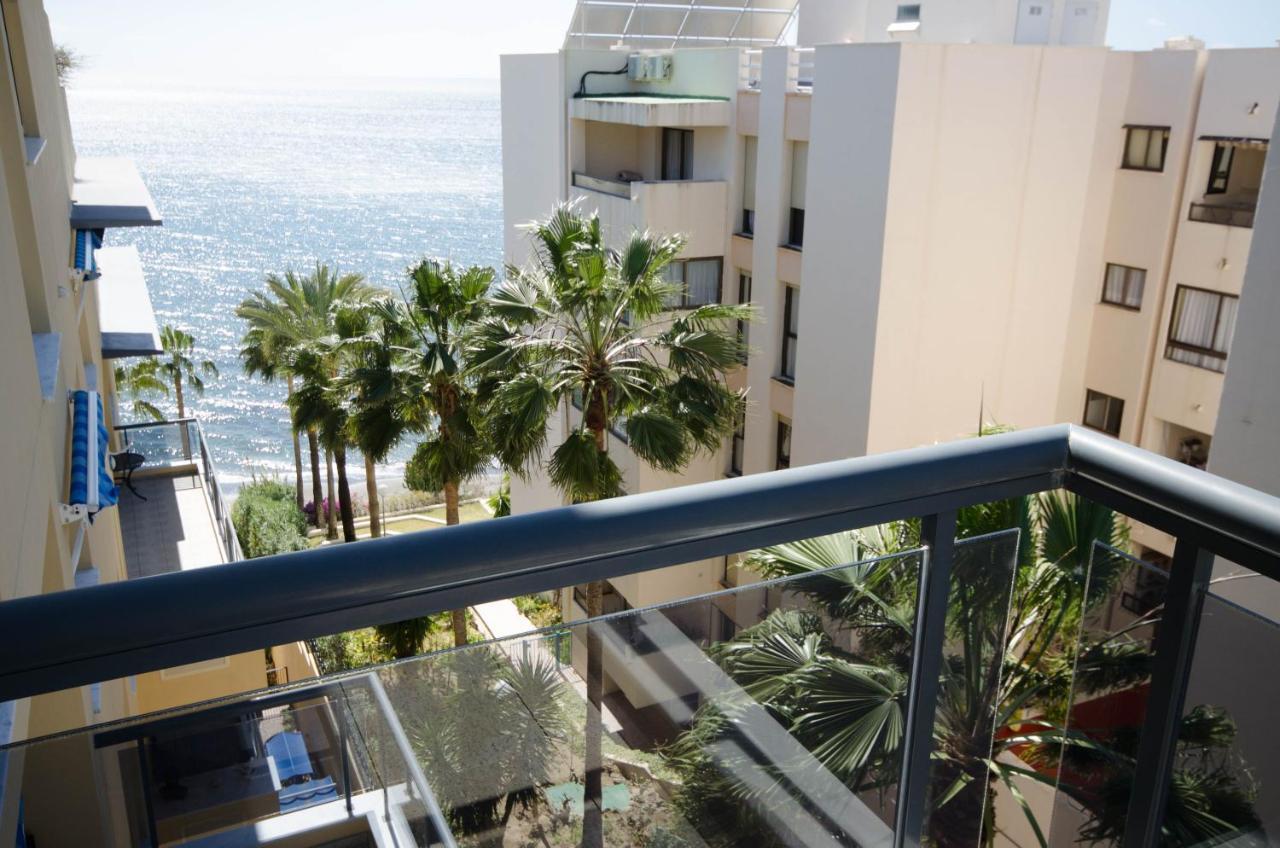 El Coral Apartment - First Beach Line Estepona Extérieur photo